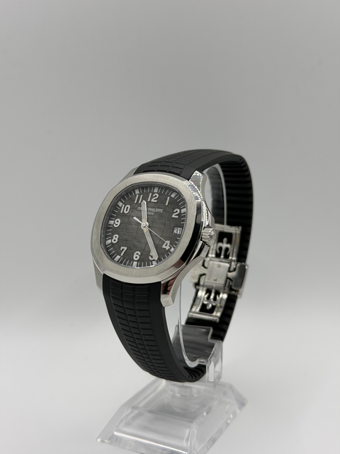 Patek Philippe Aquanaut 5167A-001 Image 2